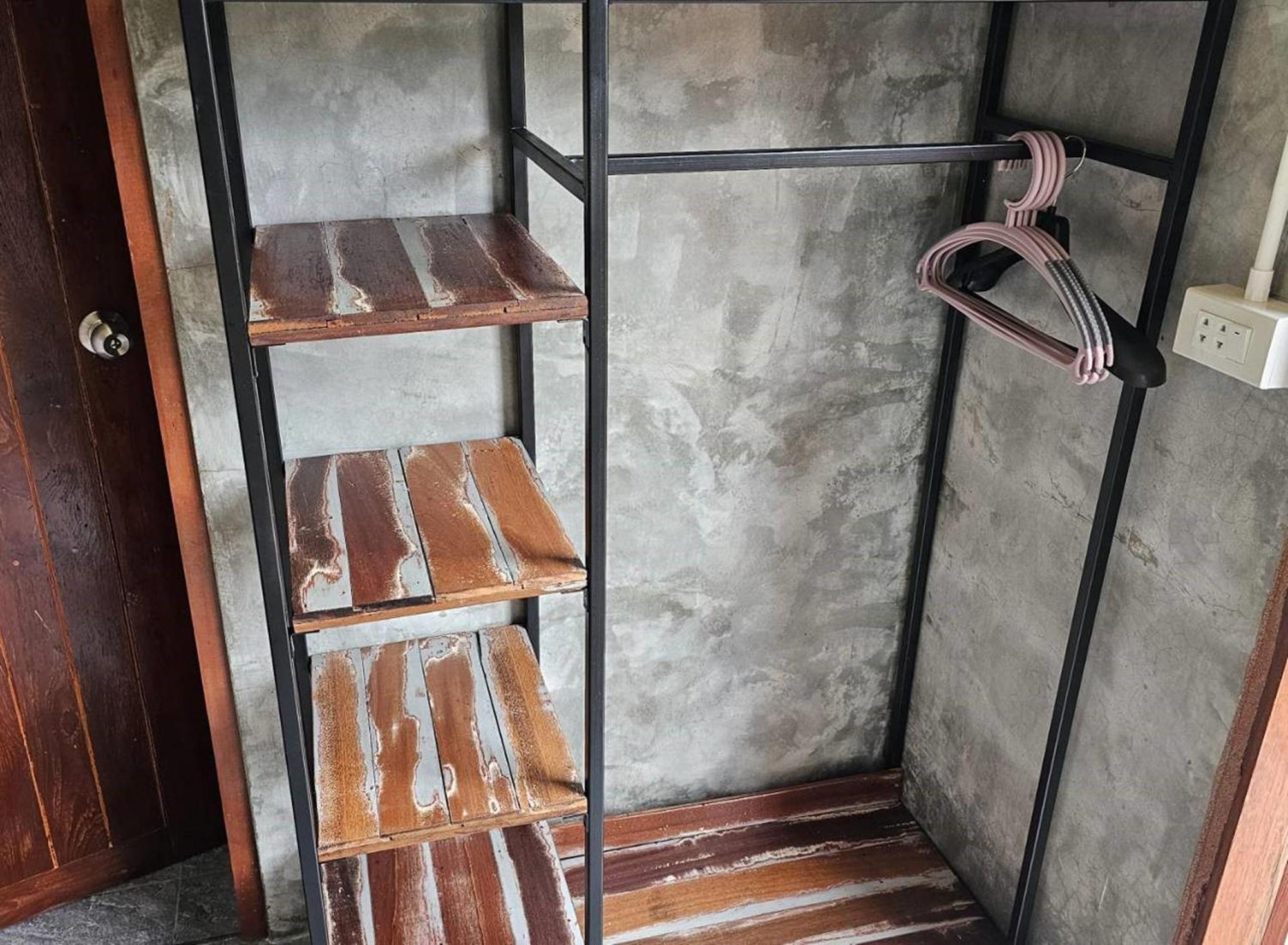 Nipatra Homestay Bangkok Bagian luar foto