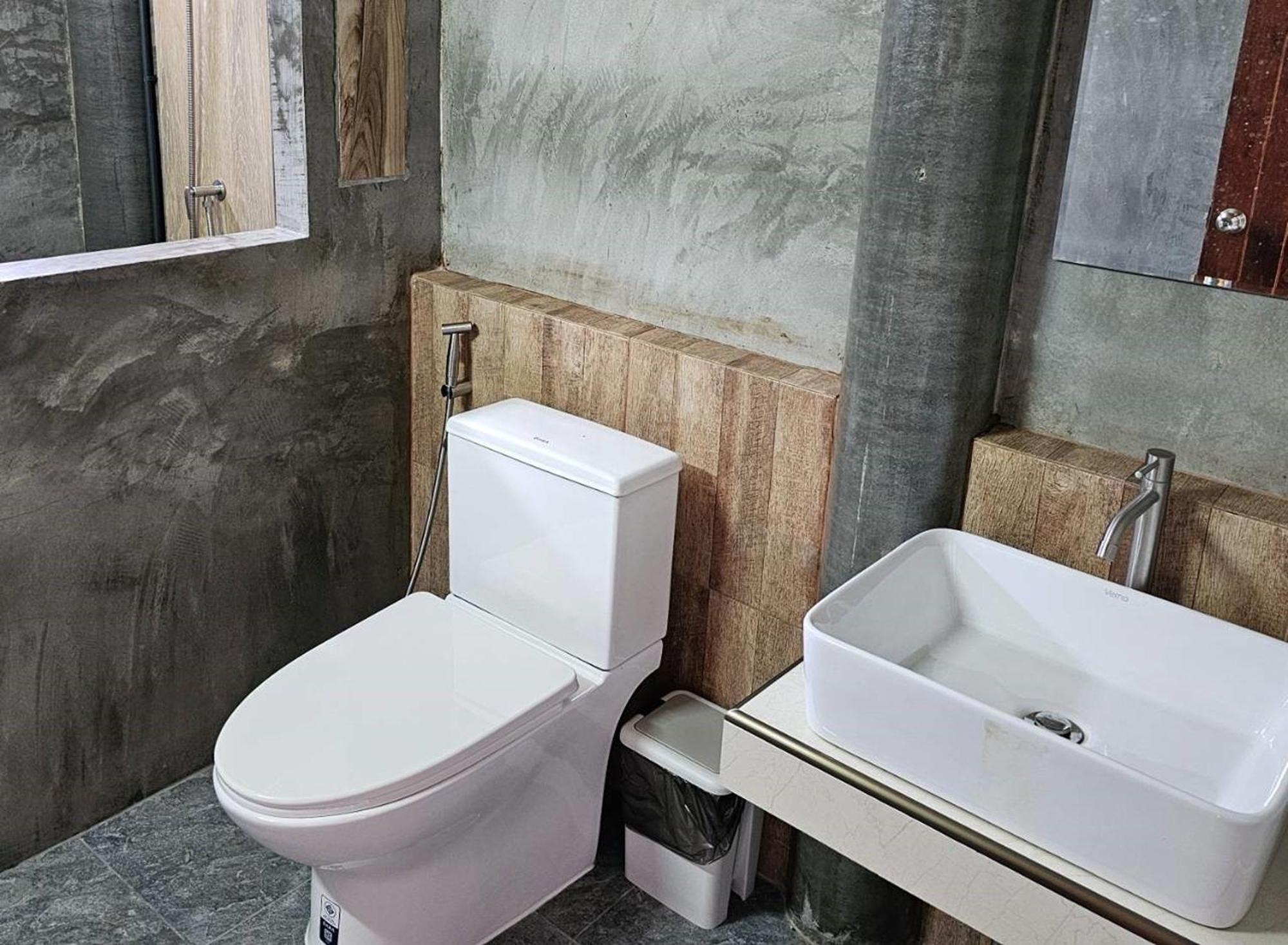 Nipatra Homestay Bangkok Bagian luar foto